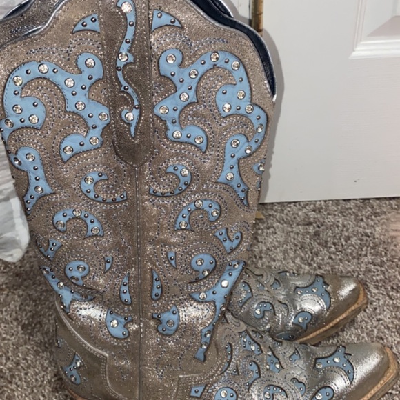 Size 10 - Picture 4 of 5